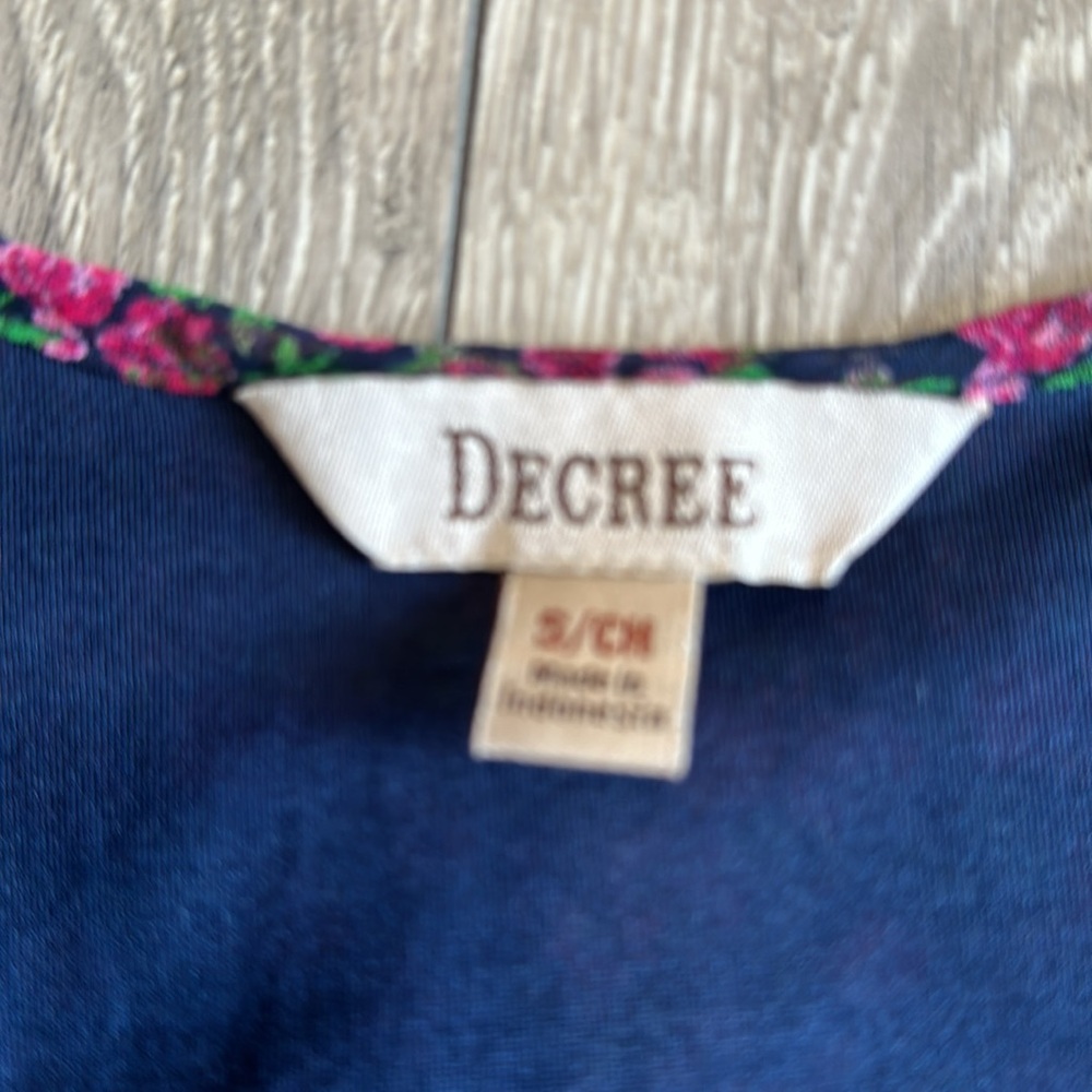 Decree Tank Top - Picture 5 of 8